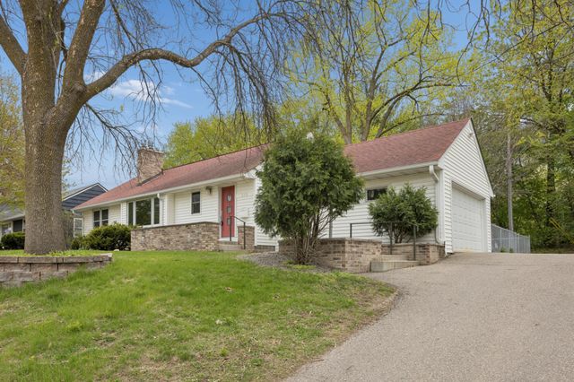 419 Tyler Avenue S, Hopkins, MN 55343