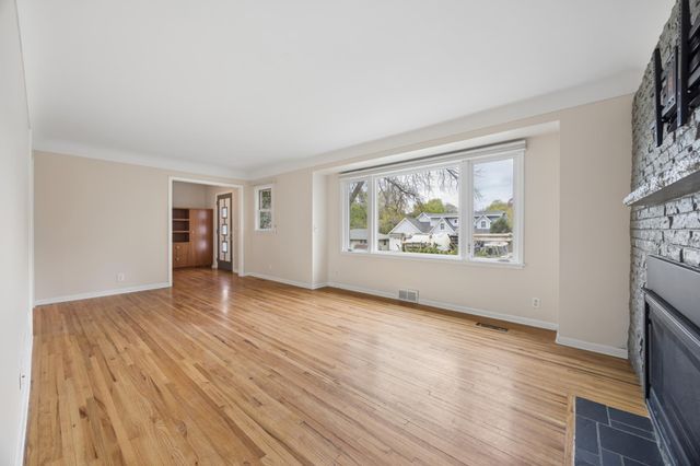 419 Tyler Avenue S, Hopkins, MN 55343