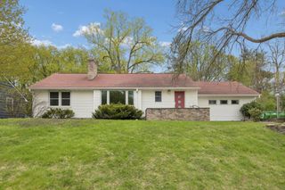 419 Tyler Avenue S, Hopkins, MN 55343