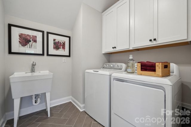 3168 Tramore Drive, Harrisburg, NC 28075