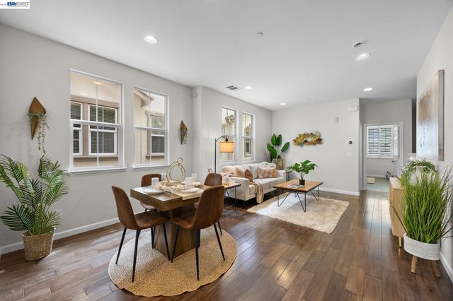 246 Sullivan Way, Hayward, CA 94541