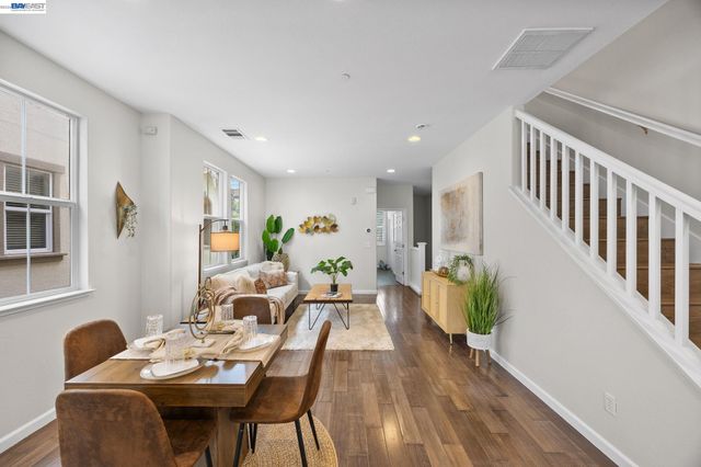 246 Sullivan Way, Hayward, CA 94541