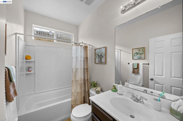 246 Sullivan Way, Hayward, CA 94541