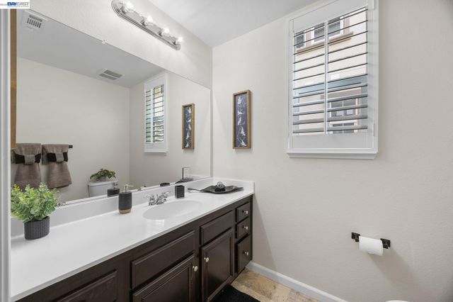 246 Sullivan Way, Hayward, CA 94541