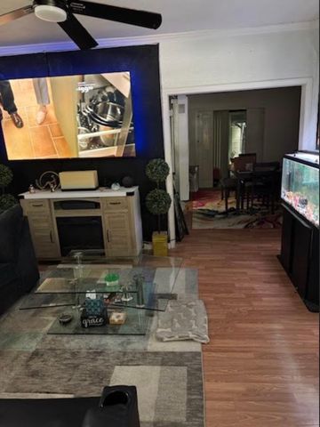 809 S Frances Street, Terrell, TX 75160