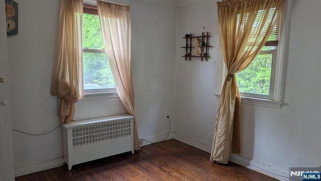 1067 Julia Street, Teaneck, NJ 07666