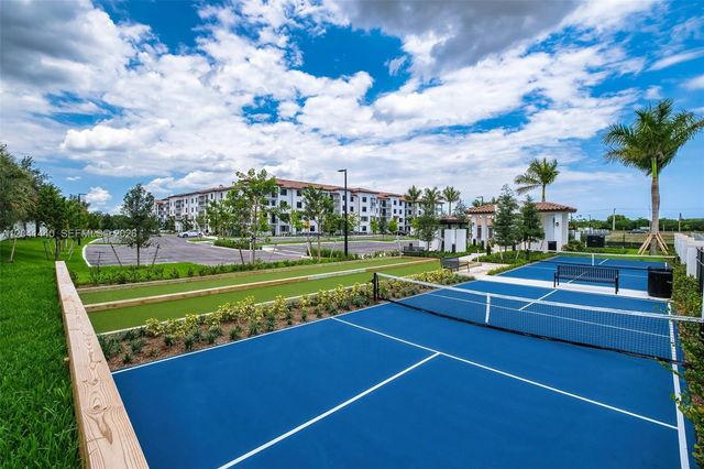 3991 NW 82nd Ave 204, Cooper City, FL 33024