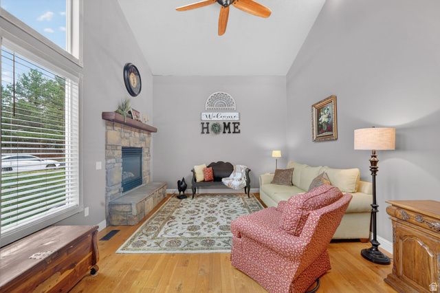 1581 W 6720 S, West Jordan, UT 84084