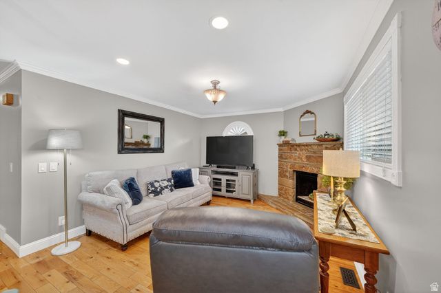 1581 W 6720 S, West Jordan, UT 84084