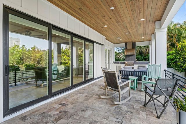 615 LUZON AVENUE, Tampa, FL 33606