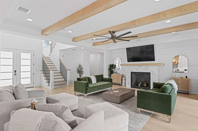 615 LUZON AVENUE, Tampa, FL 33606