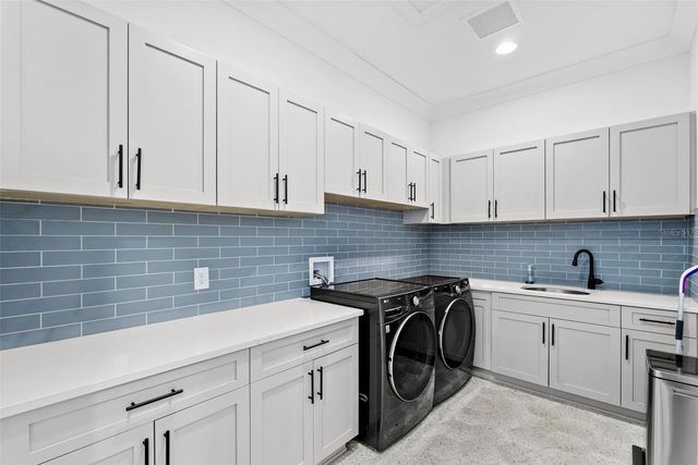 615 LUZON AVENUE, Tampa, FL 33606