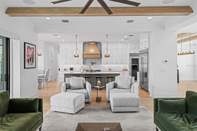 615 LUZON AVENUE, Tampa, FL 33606