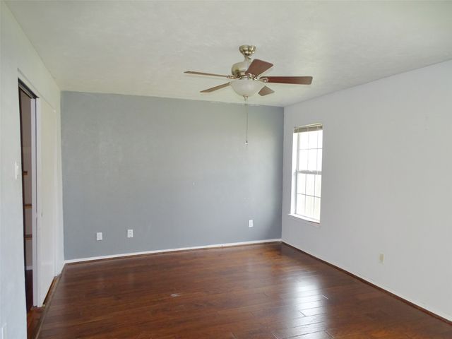 1218 Birchbrook Street, Grand Prairie, TX 75052