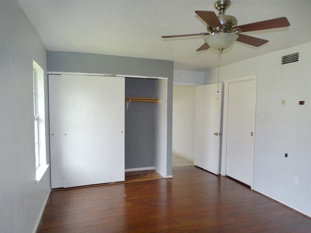 1218 Birchbrook Street, Grand Prairie, TX 75052