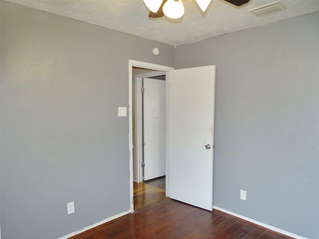 1218 Birchbrook Street, Grand Prairie, TX 75052