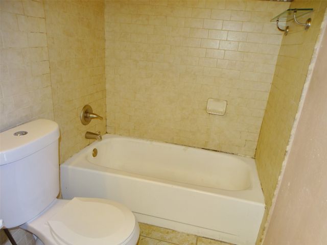 1218 Birchbrook Street, Grand Prairie, TX 75052