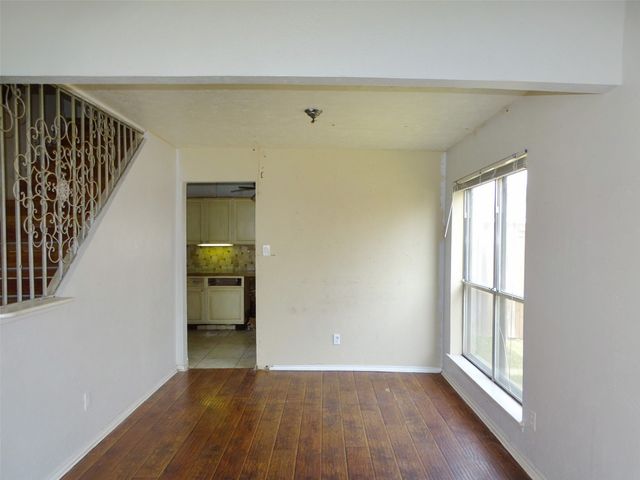 1218 Birchbrook Street, Grand Prairie, TX 75052