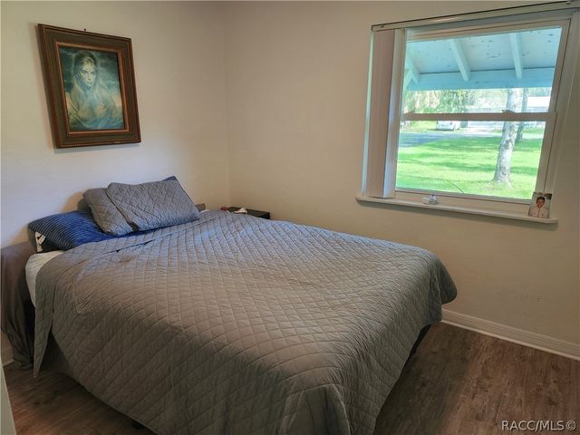 656 NE 11th Street, Crystal River, FL 34428