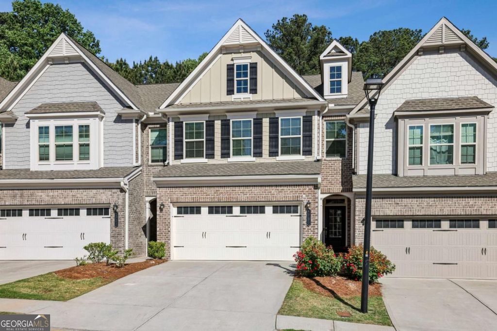 1930 Lanier Harbor Point, Buford, GA 30518