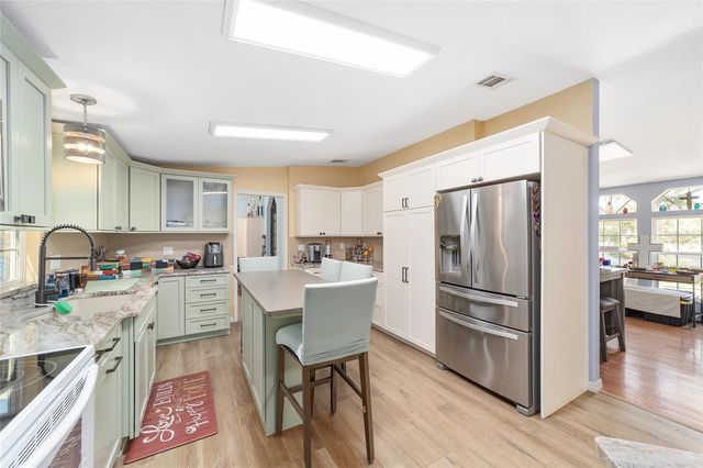 39742 CAROLINA AVENUE, Lady Lake, FL 32159