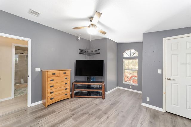 39742 CAROLINA AVENUE, Lady Lake, FL 32159