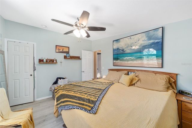 39742 CAROLINA AVENUE, Lady Lake, FL 32159