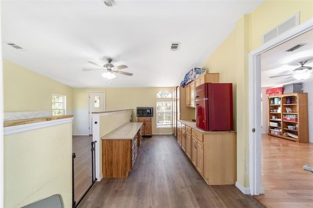 39742 CAROLINA AVENUE, Lady Lake, FL 32159