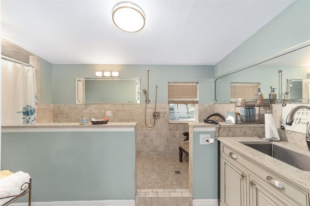 39742 CAROLINA AVENUE, Lady Lake, FL 32159