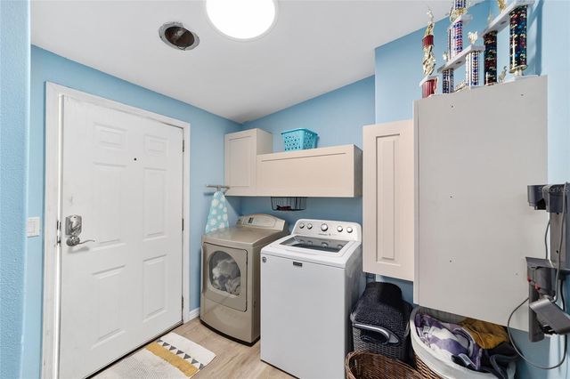 39742 CAROLINA AVENUE, Lady Lake, FL 32159