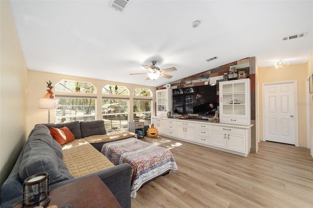 39742 CAROLINA AVENUE, Lady Lake, FL 32159