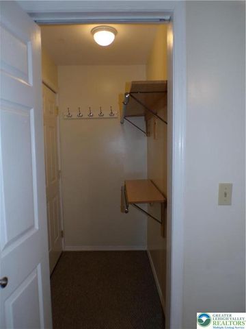 1076 Fullerton Avenue B, Allentown City, PA 18102