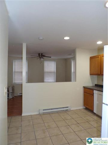 1076 Fullerton Avenue B, Allentown City, PA 18102