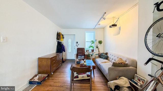 310 EARP ST, Philadelphia, PA 19147