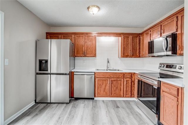 1121 SW Ephraim Drive, Grain Valley, MO 64029