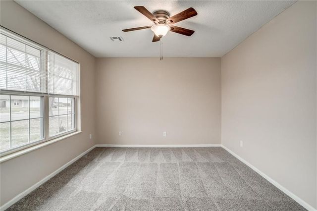 1121 SW Ephraim Drive, Grain Valley, MO 64029