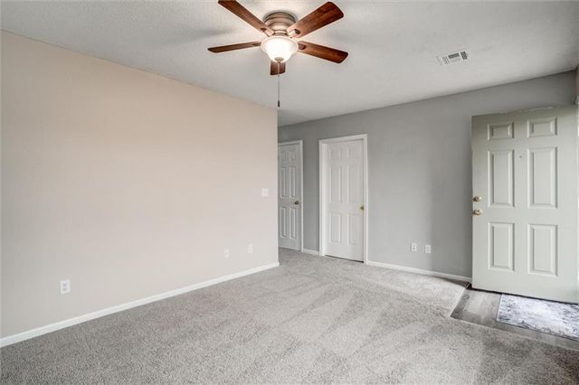 1121 SW Ephraim Drive, Grain Valley, MO 64029