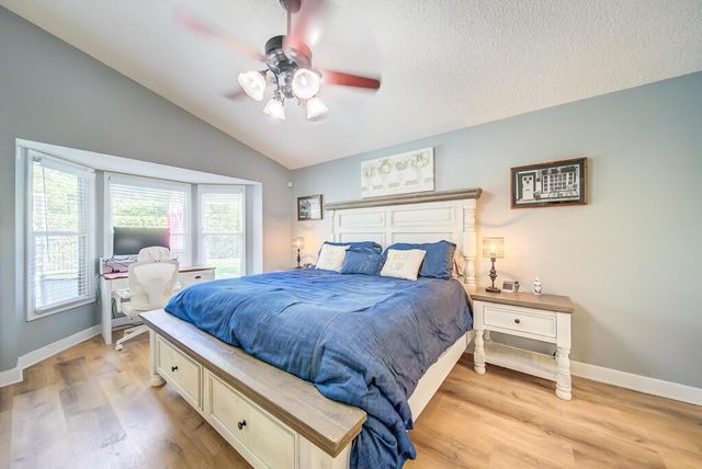 15055 Oak Chase Court, Wellington, FL 33414