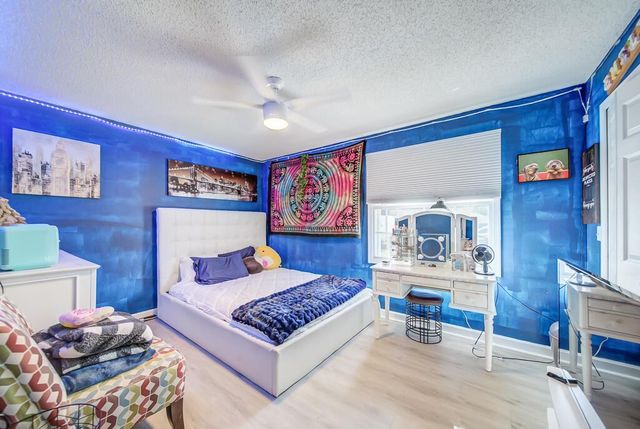 15055 Oak Chase Court, Wellington, FL 33414