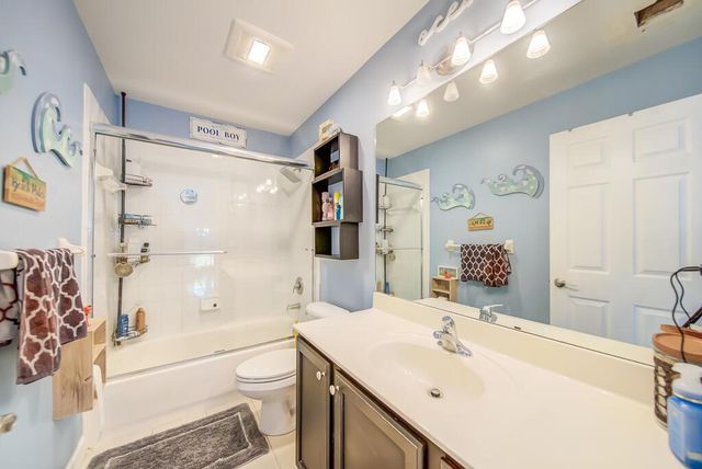 15055 Oak Chase Court, Wellington, FL 33414