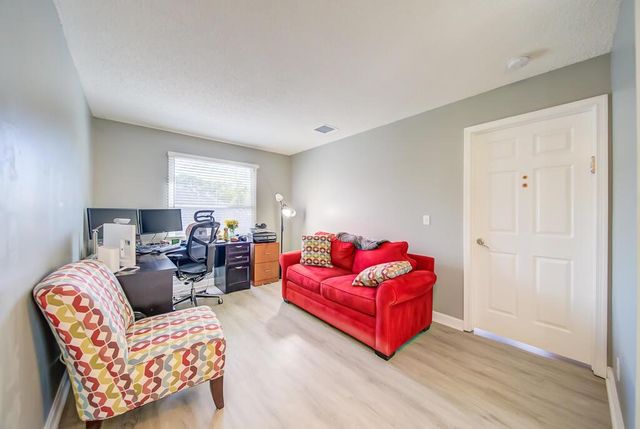 15055 Oak Chase Court, Wellington, FL 33414