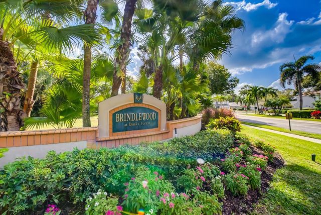 15055 Oak Chase Court, Wellington, FL 33414