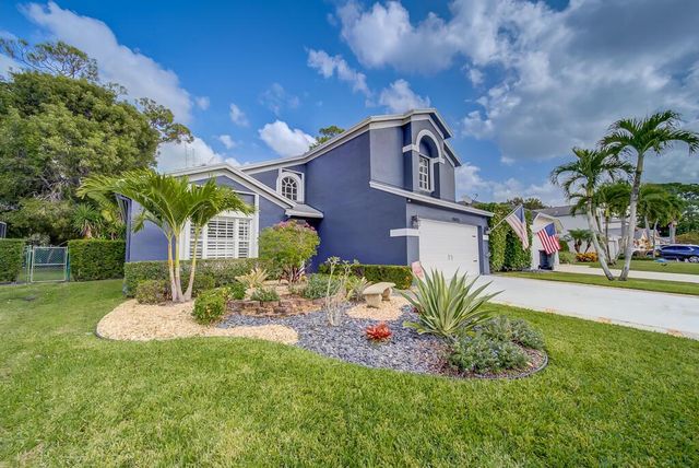 15055 Oak Chase Court, Wellington, FL 33414