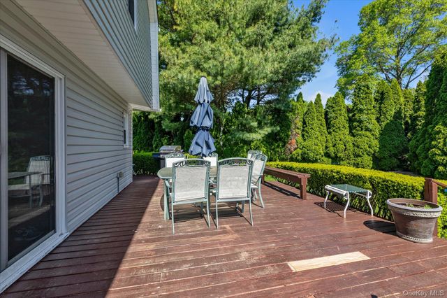 4 Toga Court, East Northport, NY 11731