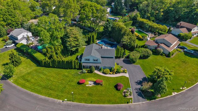 4 Toga Court, East Northport, NY 11731