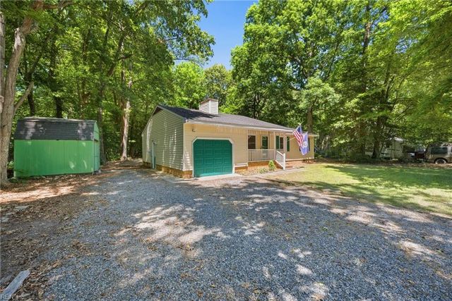 7133 Lord Carrington DR, Gloucester, VA 23061