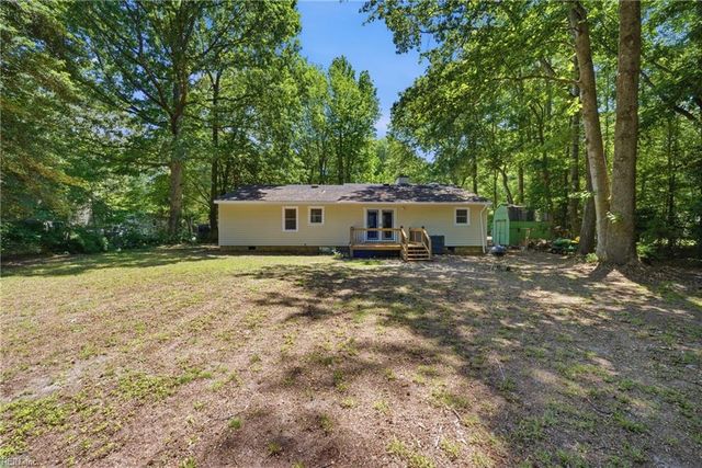 7133 Lord Carrington DR, Gloucester, VA 23061