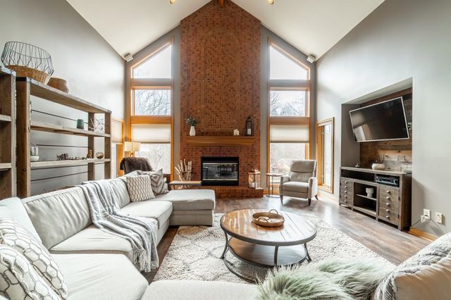 14711 Brindle Crossing, Roanoke, IN 46783