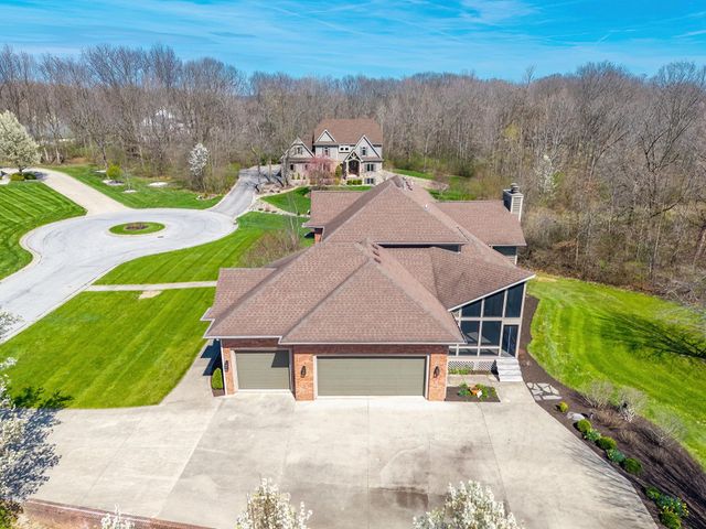 14711 Brindle Crossing, Roanoke, IN 46783