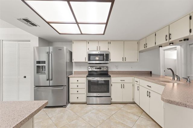 3420 HYDE PARK DRIVE, Clearwater, FL 33761